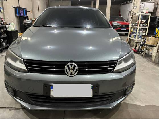 VOLKSWAGEN JETTA 2.0 COMFORTLINE FLEX 4P TIPTRONIC VOLKSWAGEN JETTA 2.0 COMFORTLINE FLEX 4P TIPTRONIC